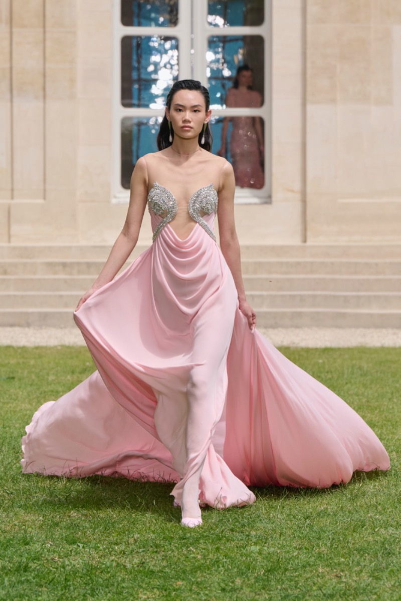 Georges Hobeika Haute Couture Automne Hiver 24-25